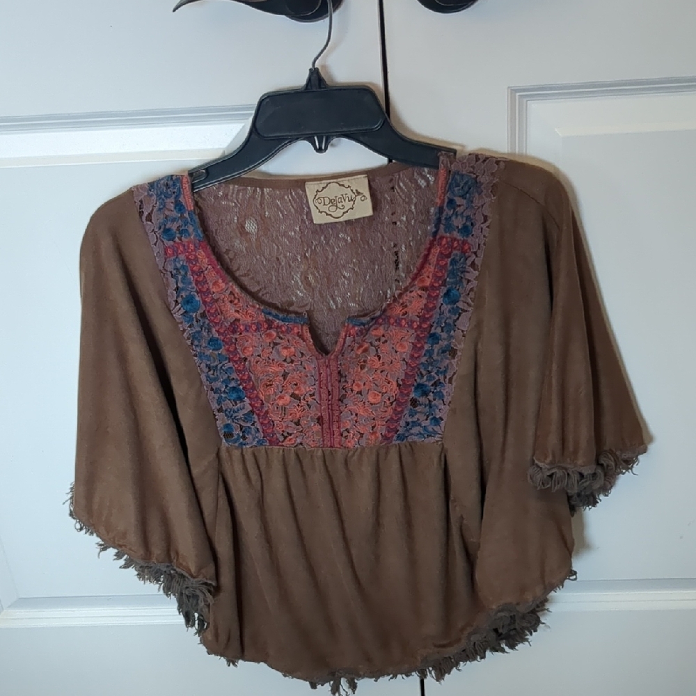 Dejavu Bohemian Lace Poncho